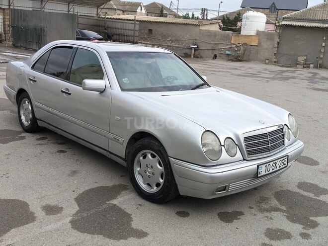 Mercedes E 230 1996, 280,000 km - 2.3 l - Bakı