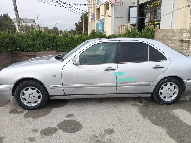 Mercedes E 230 1996, 280,000 km - 2.3 l - Bakı