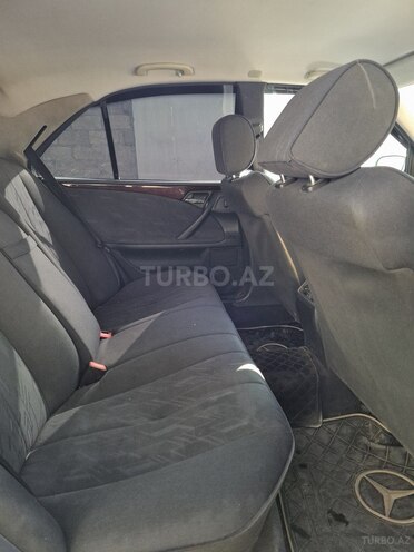 Mercedes E 220 2001, 367,000 km - 2.2 l - Gəncə