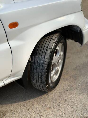 Mitsubishi Pajero io 2000, 200,000 km - 1.8 l - Bakı