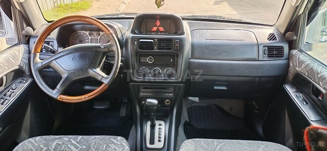 Mitsubishi Pajero io 2000, 200,000 km - 1.8 l - Bakı