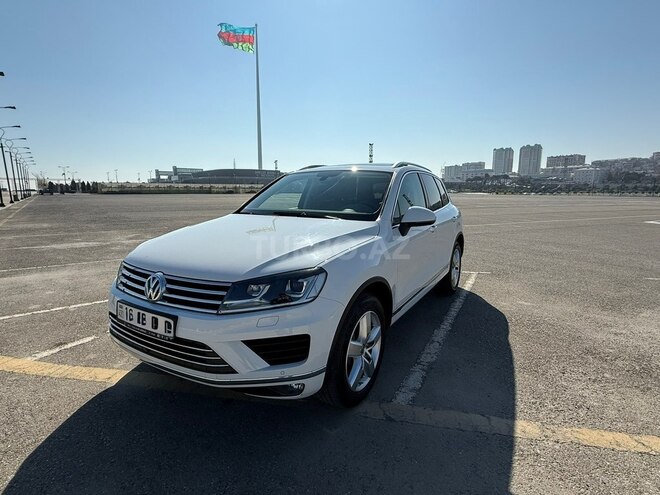 Volkswagen Touareg 2014, 105,000 km - 3.6 l - Bakı