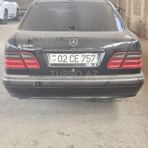Mercedes E 320 2001, 456,000 km - 3.2 l - Hacıqabul