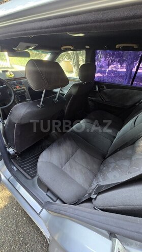 Mercedes E 270 2002, 383,112 km - 2.7 л - Bakı