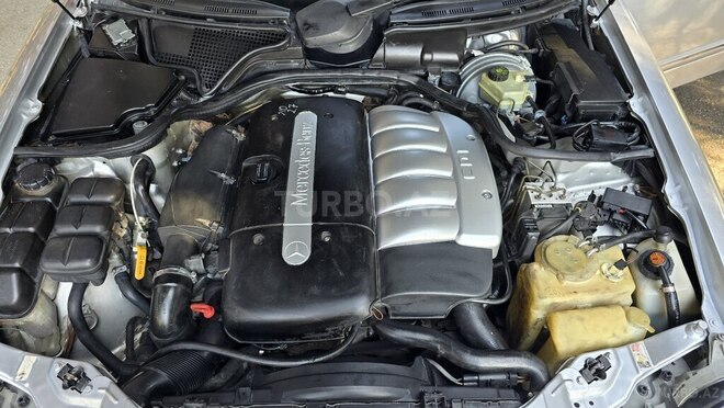 Mercedes E 270 2002, 383,112 km - 2.7 л - Bakı