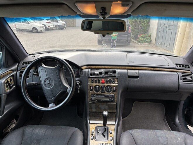 Mercedes E 230 1996, 470,536 km - 2.3 l - Bakı