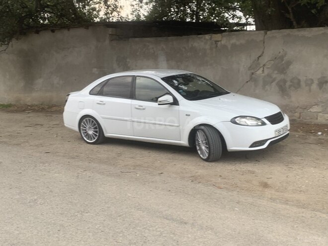 Daewoo Gentra 2014, 415,000 km - 1.5 l - Şirvan