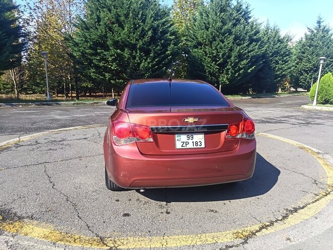 Chevrolet Cruze 2011, 197,131 km - 1.4 л - Qax