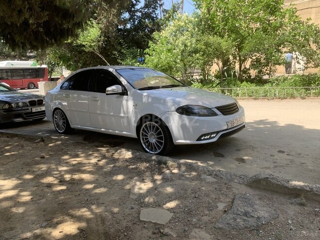Daewoo Gentra 2014, 415,000 km - 1.5 l - Şirvan