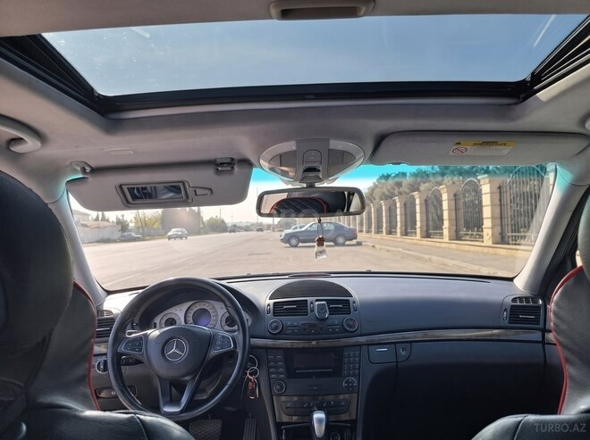 Mercedes E 320 2003, 29,999 km - 3.2 l - Bakı