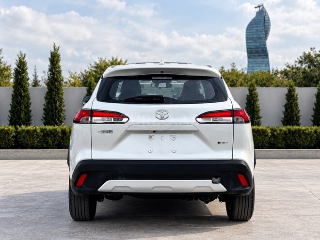Toyota Corolla Cross 2026, 0 km - 2.0 l - Bakı