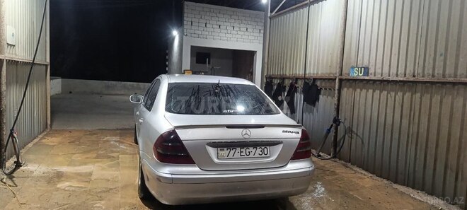 Mercedes E 220 2002, 850,727 km - 2.2 l - Bərdə