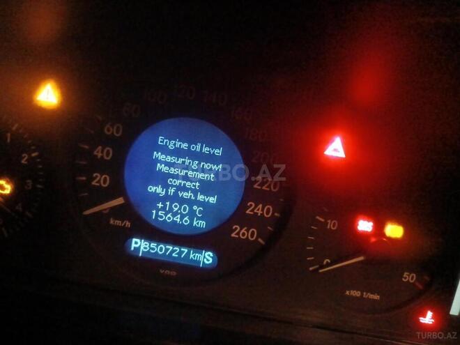 Mercedes E 220 2002, 850,727 km - 2.2 l - Bərdə