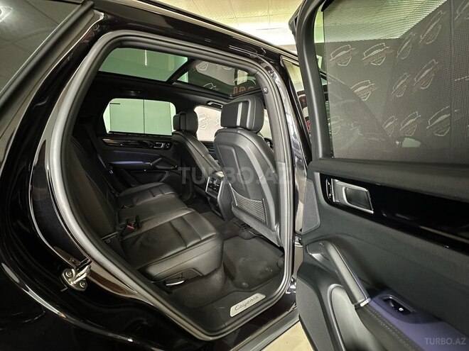 Porsche Cayenne 2018, 70,000 km - 3.0 l - Bakı