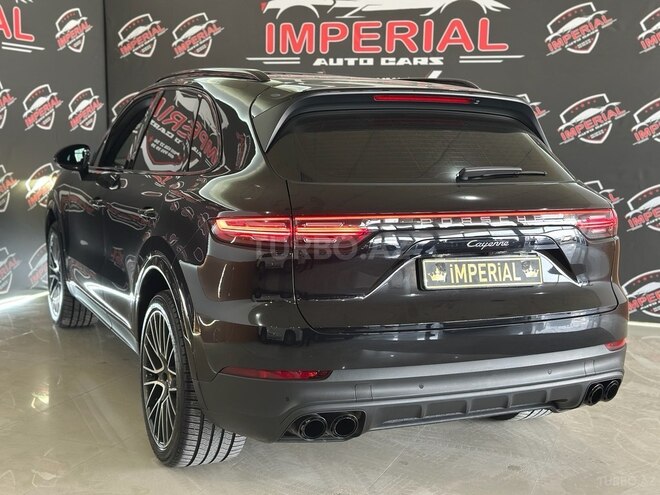 Porsche Cayenne 2018, 70,000 km - 3.0 l - Bakı