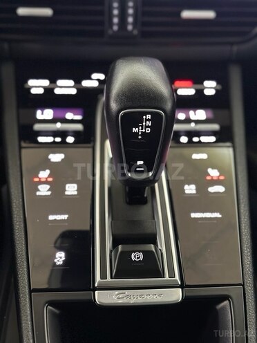 Porsche Cayenne 2018, 70,000 km - 3.0 l - Bakı