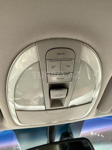 Hyundai Genesis 2011, 256,000 km - 3.8 л - Qax