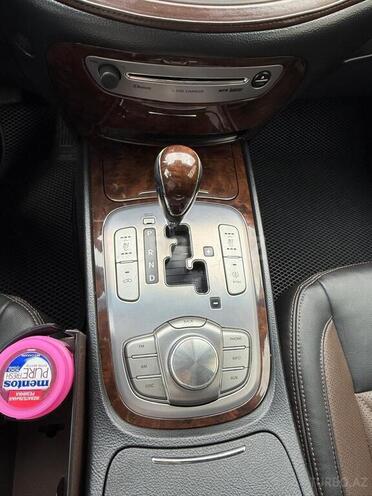 Hyundai Genesis 2011, 256,000 km - 3.8 л - Qax