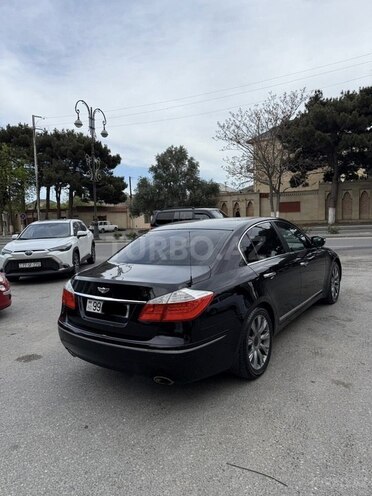 Hyundai Genesis 2011, 256,000 km - 3.8 л - Qax