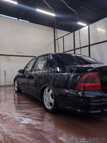 Opel Vectra 1996, 250,000 km - 1.6 l - Bakı