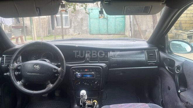 Opel Vectra 1996, 250,000 km - 1.6 l - Bakı