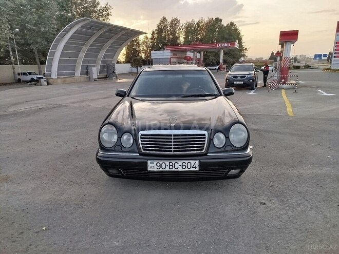Mercedes E 240 1997, 468,285 km - 2.4 l - Bakı