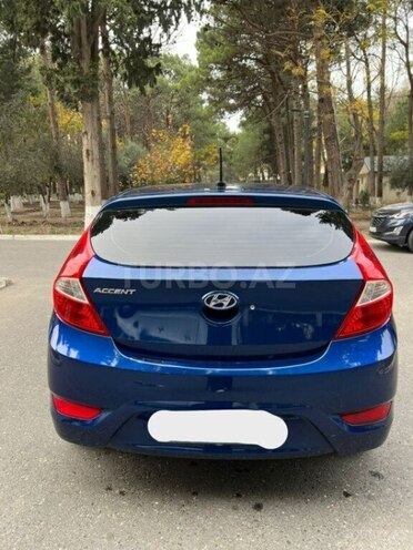 Hyundai Accent 2015, 268,000 km - 1.6 л - Bakı
