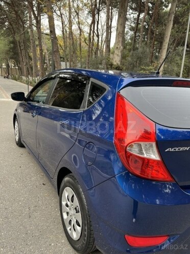 Hyundai Accent 2015, 268,000 km - 1.6 л - Bakı