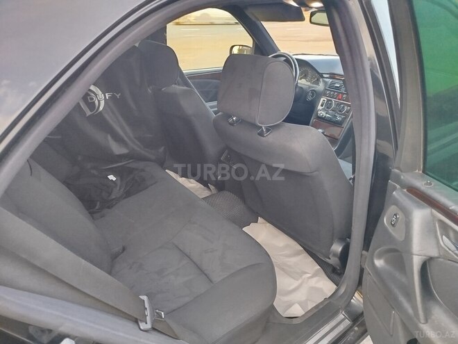 Mercedes E 240 1997, 468,285 km - 2.4 l - Bakı
