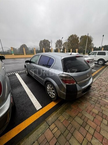 Opel Astra 2009, 275,000 km - 1.4 l - Zaqatala