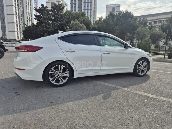 Hyundai Elantra 2016, 351,735 km - 2.0 л - Bakı