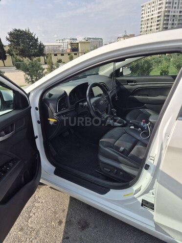 Hyundai Elantra 2016, 351,735 km - 2.0 л - Bakı