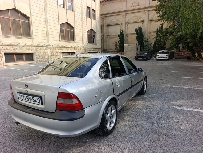 Opel Vectra 1996, 256,000 km - 1.8 l - Bakı