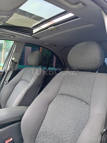 Mercedes C 200 2000, 285,000 km - 2.0 l - Bakı