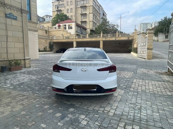 Hyundai Elantra 2019, 118,000 km - 2.0 л - Bakı