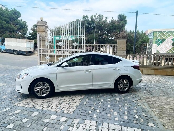 Hyundai Elantra 2019, 118,000 km - 2.0 л - Bakı