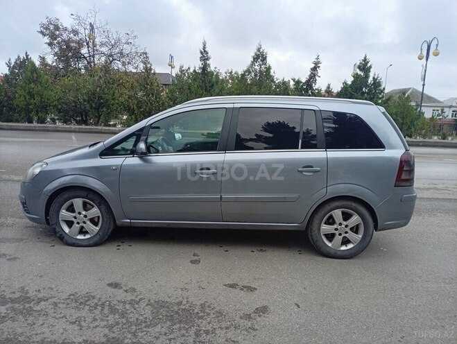 Opel Zafira 2006, 330,100 km - 1.9 l - Quba