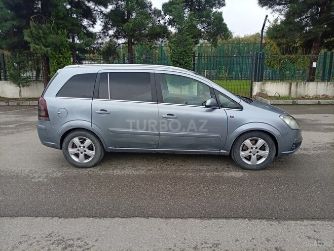 Opel Zafira 2006, 330,100 km - 1.9 l - Quba