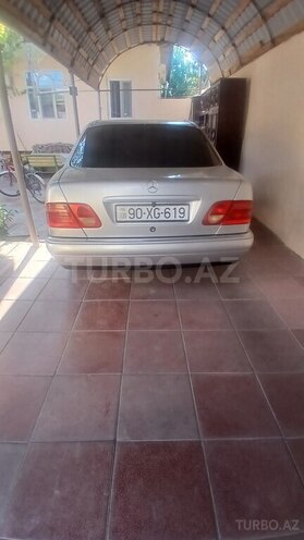 Mercedes E 240 1997, 320,000 km - 2.4 l - Mingəçevir