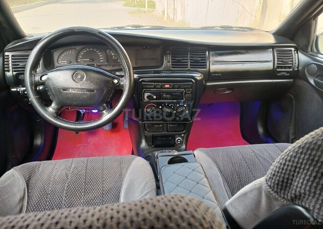 Opel Vectra 1995, 248,000 km - 1.8 l - Bakı