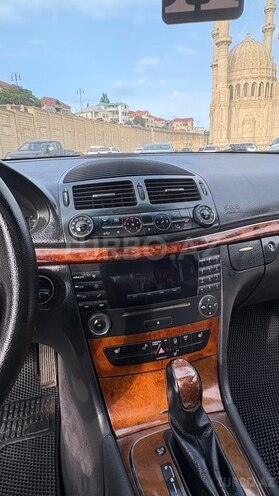 Mercedes E 200 2003, 283,000 km - 2.2 l - Bakı