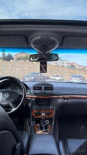 Mercedes E 200 2003, 283,000 km - 2.2 l - Bakı