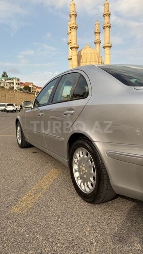 Mercedes E 200 2003, 283,000 km - 2.2 l - Bakı