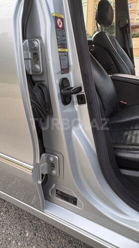 Mercedes E 200 2003, 283,000 km - 2.2 l - Bakı