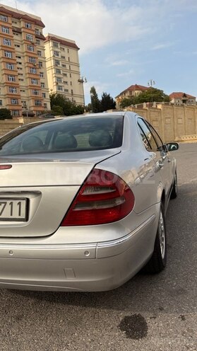 Mercedes E 200 2003, 283,000 km - 2.2 l - Bakı