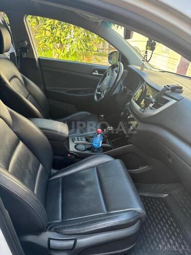 Hyundai Tucson 2015, 228,000 km - 2.0 l - Bakı