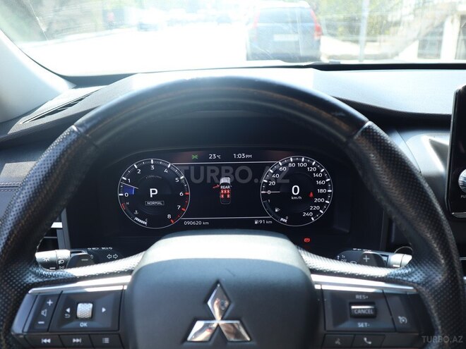 Mitsubishi Outlander 2022, 90,000 km - 2.5 л - Bakı