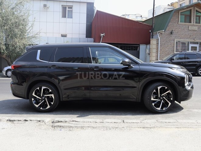 Mitsubishi Outlander 2022, 90,000 km - 2.5 л - Bakı