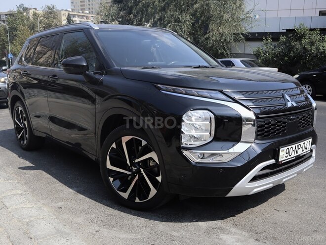 Mitsubishi Outlander 2022, 90,000 km - 2.5 л - Bakı