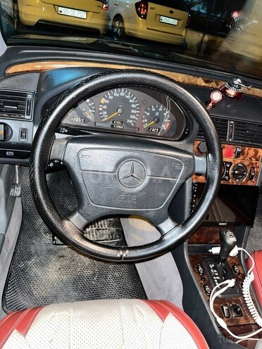 Mercedes C 200 1998, 423,000 km - 2.0 l - Sumqayıt